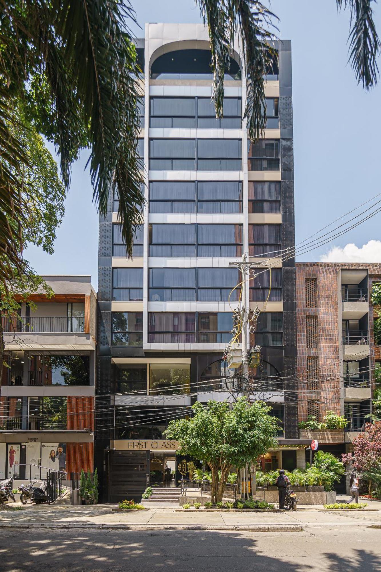 First Class Hotel Medellin Exterior photo